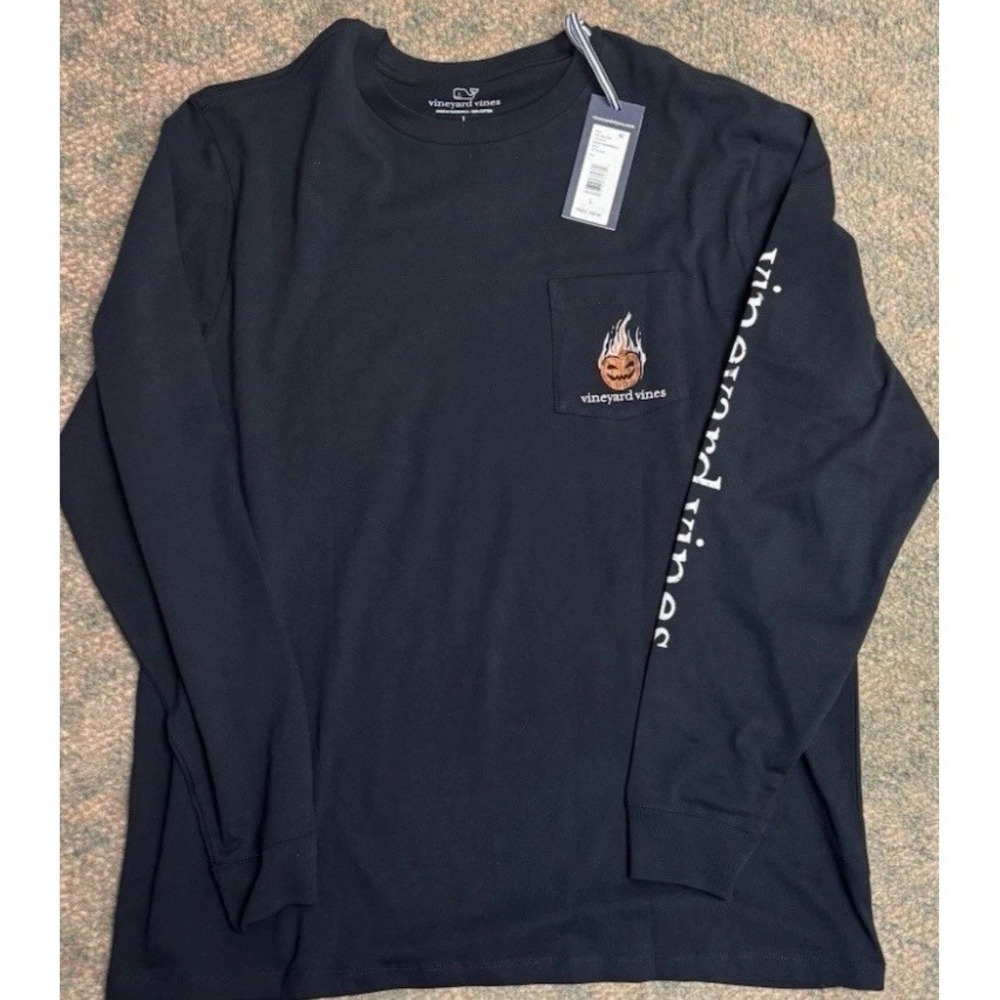 Vineyard Vines Black Halloween Long Sleeve Headless Horseman NWT LARGE - Picture 2 of 6